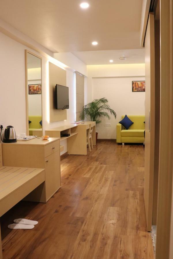 Hotel Le Amor Кота Экстерьер фото